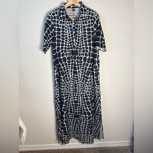 CAUSE dress with patrons black and white size Xl NWT